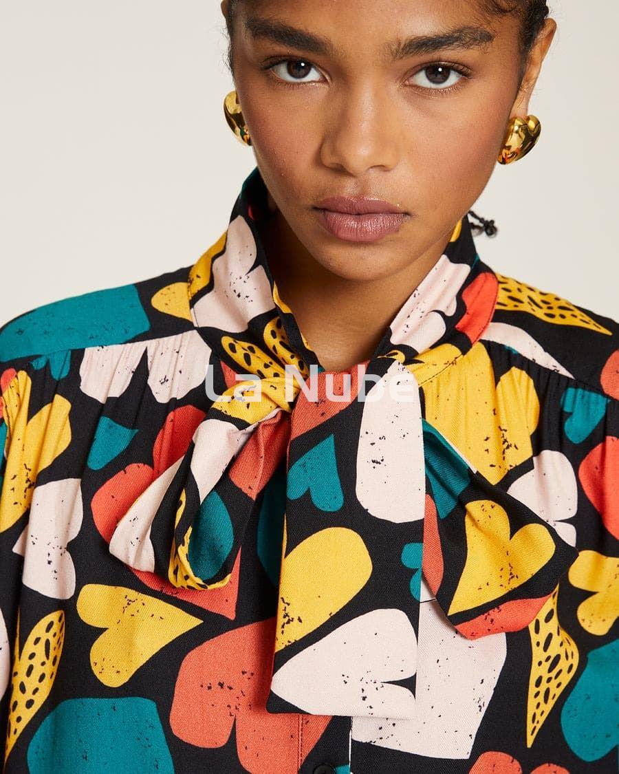 Blusa corazones con lazada - Imagen 3
