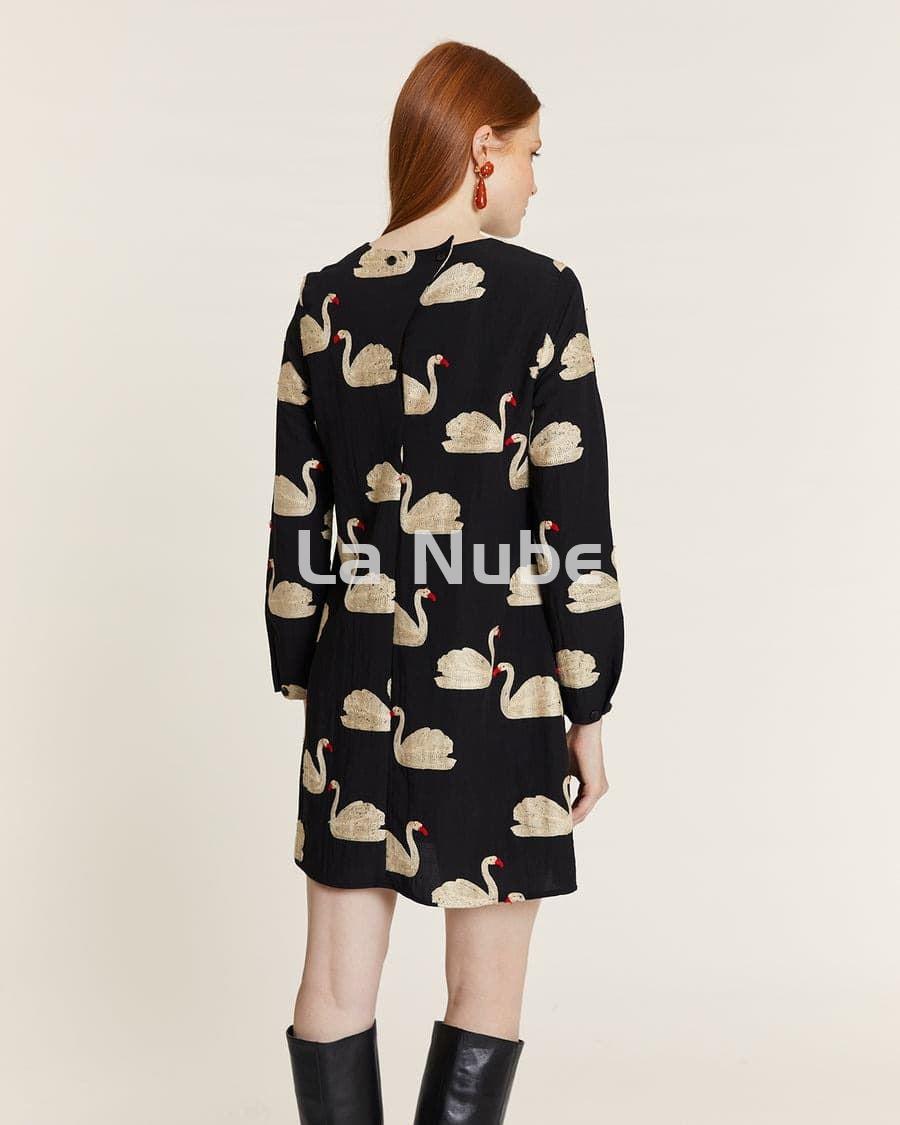 Vestido corto bordado cisnes - Imagen 4